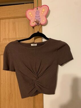 Active USA Brown cropped top